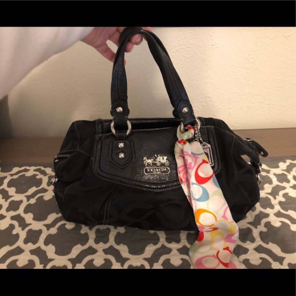 Black Coach Bag that includes colorful scarf!!